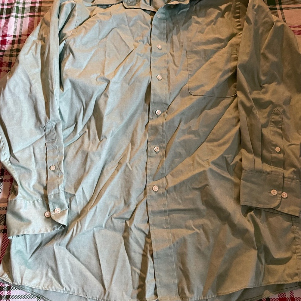 mens van heusen dress shirt Green Size Large 16 32/33